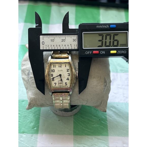 Vintage Elgin 17 Jewels 10k Gold Filled Men’s Wind Watch
